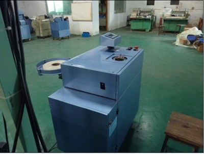 電機定子槽絕緣紙插紙機 華源電機設備制造商家_設備欄目